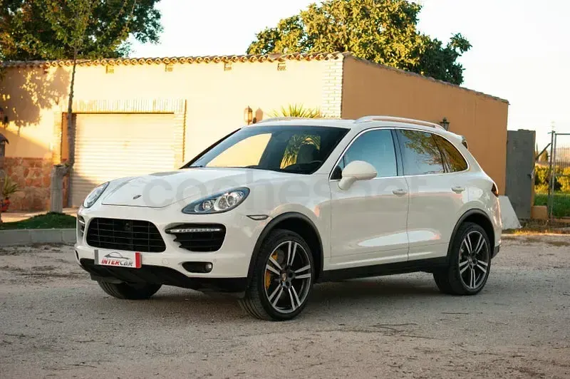 Usado Porsche Cayenne Turbo 500 CV (367 kW) 2011 Blanco SUV