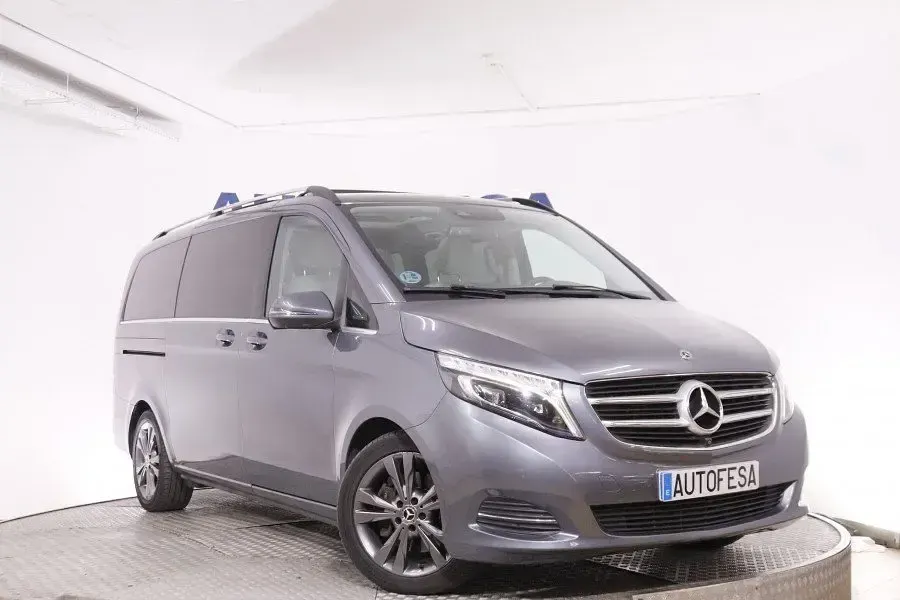 Käytetty Mercedes V220 Avantgarde 163 HP (119 kW) 2018 Harmaa Tila-auto
