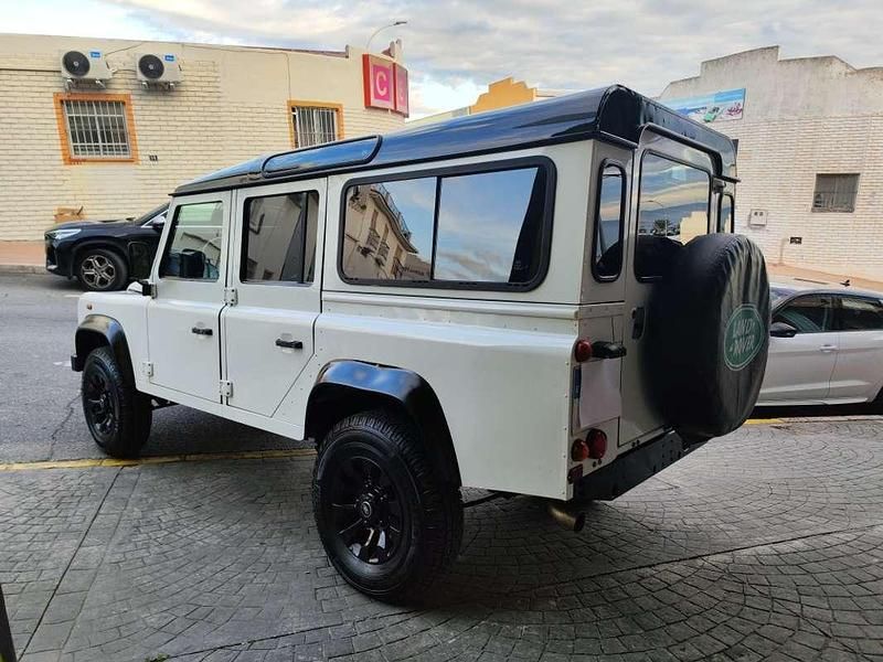 Usado Land Rover Defender SE 122 CV (89 kW) 2015 Blanco Familiar