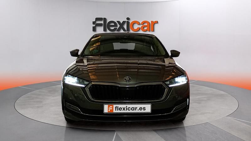Usado Skoda Octavia Selection 150 CV (110 kW) 2024 Gris Berlina