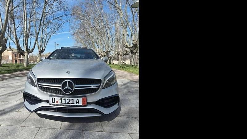 Usado Mercedes A45 AMG AMG 381 CV (280 kW) 2018 Gris Utilitario