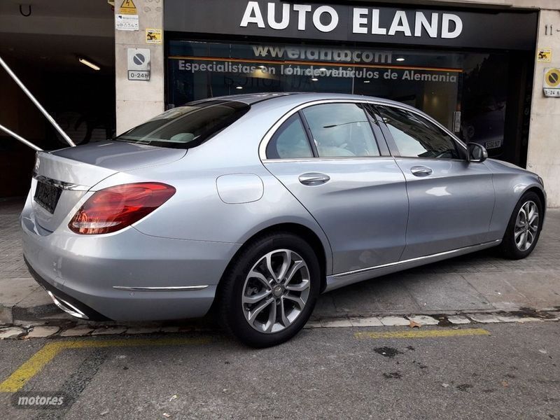 Plateado Usado 2014 Mercedes C250 Avantgarde Edition Berlina | 25.600 € (Buen precio) - Imagen 1/4