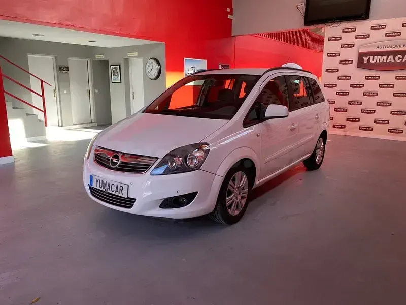 Usado Opel Zafira Family 125 CV (91 kW) 2012 Blanco Monovolumen