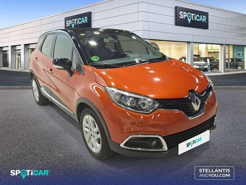 Usado Renault Captur Zen 120 HP (88 kW) 2016 Laranja SUV