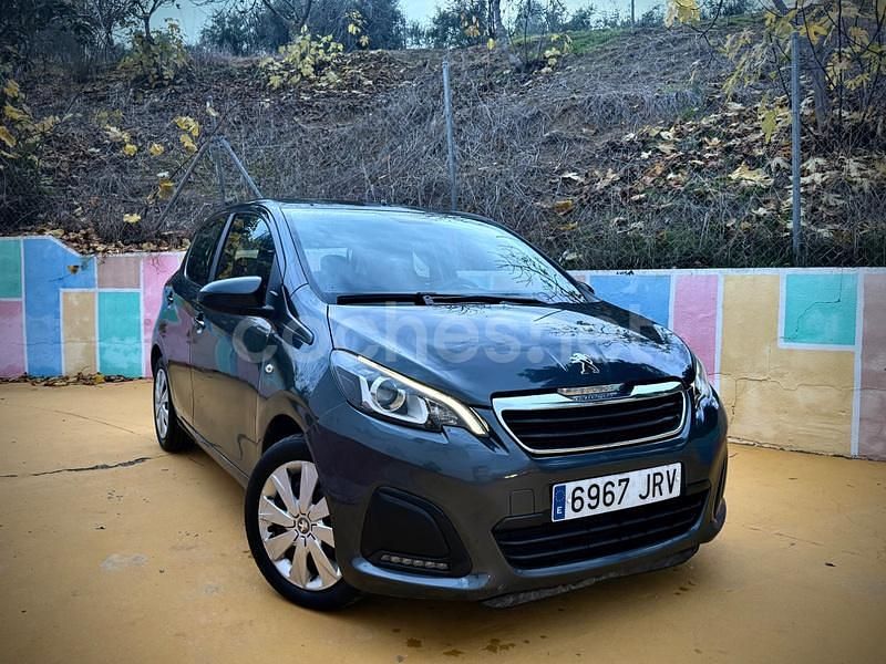 Gris / plata Usado 2017 Peugeot 108 Berlina | 5499 € (Super precio) - Imagen 1/4