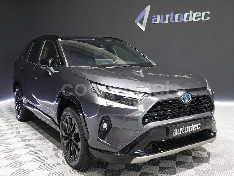 Usado Toyota RAV4 Hybrid Style 218 CV (160 kW) 2025 Gris / plata SUV