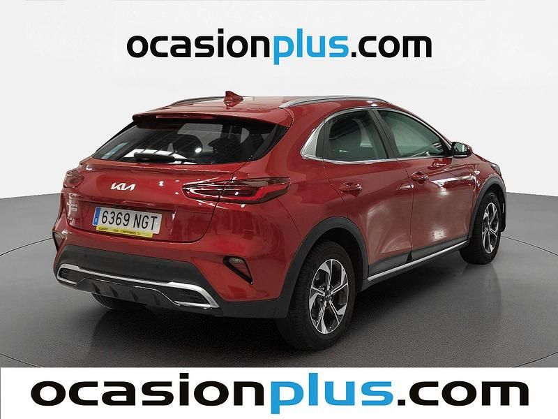 Usado Kia XCeed 140 CV (102 kW) 2025 Rojo SUV
