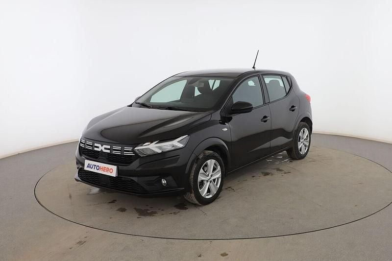 Negro Usado 2024 Dacia Sandero Expression Utilitario | 15.399 € (Precio justo) - Imagen 1/3