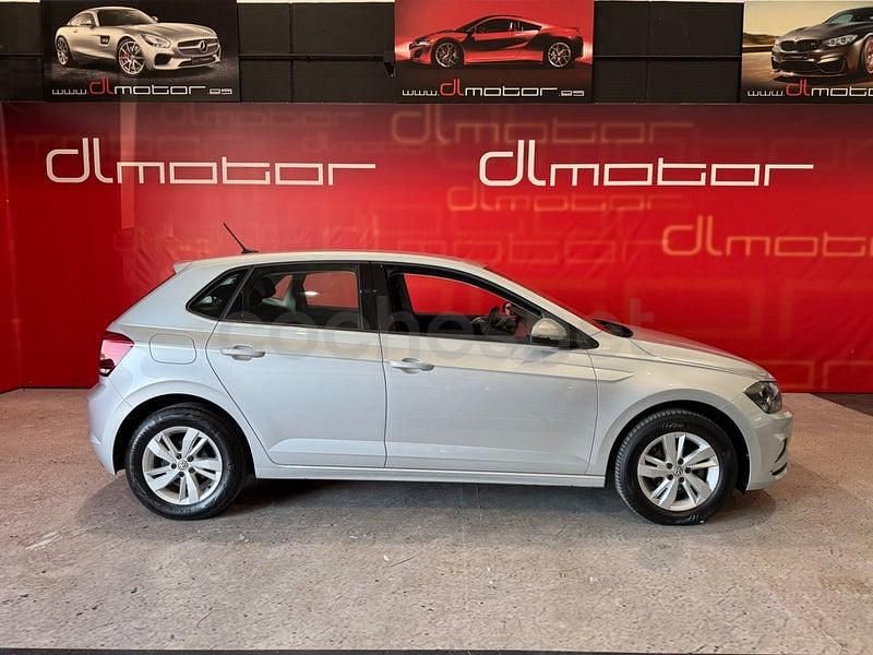 Usado VW Polo Advance 95 CV (69 kW) 2019 Gris / plata Utilitario