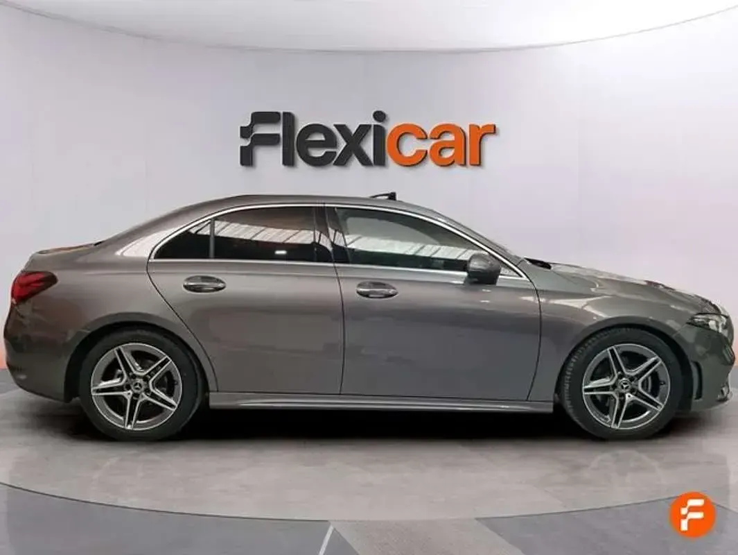 Occasion Mercedes A180 136 PK (100 kW) 2022 Grijs Hatchback