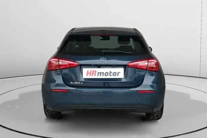 Usado Mercedes A180 116 CV (85 kW) 2022