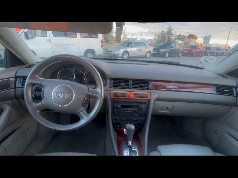 Usado Audi A6 250 CV (183 kW) 2003 Gris / plata Berlina