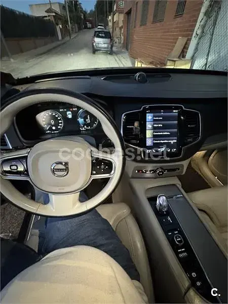 Usado Volvo XC90 Inscription 400 CV (294 kW) 2018 Negro SUV
