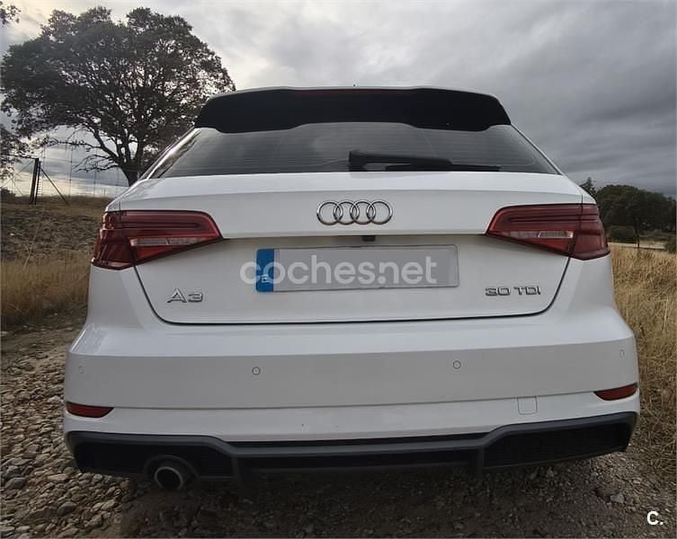 Usado Audi A3 S-Line 116 CV (85 kW) 2019 Blanco Berlina