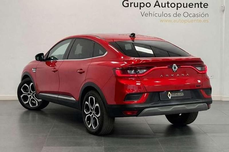 Usado Renault Arkana Techno 145 CV (106 kW) 2023 Rojo SUV