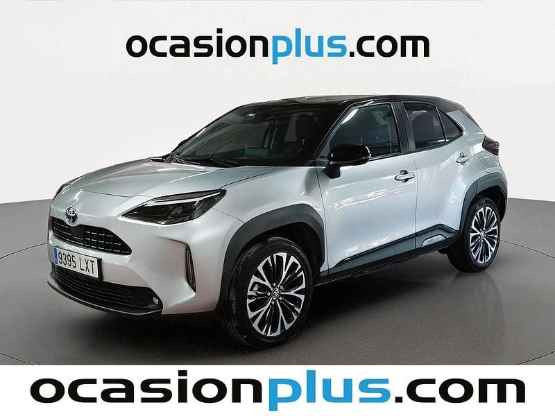 Usado Toyota Yaris Cross Style 116 CV (85 kW) 2022 Gris SUV