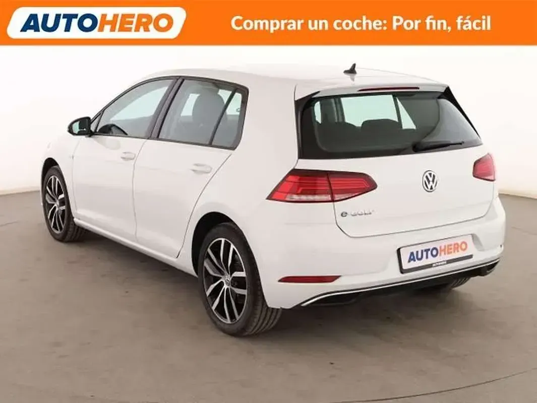 Usado VW Golf VII 99 kW (135 CV) 2020 Blanco Berlina