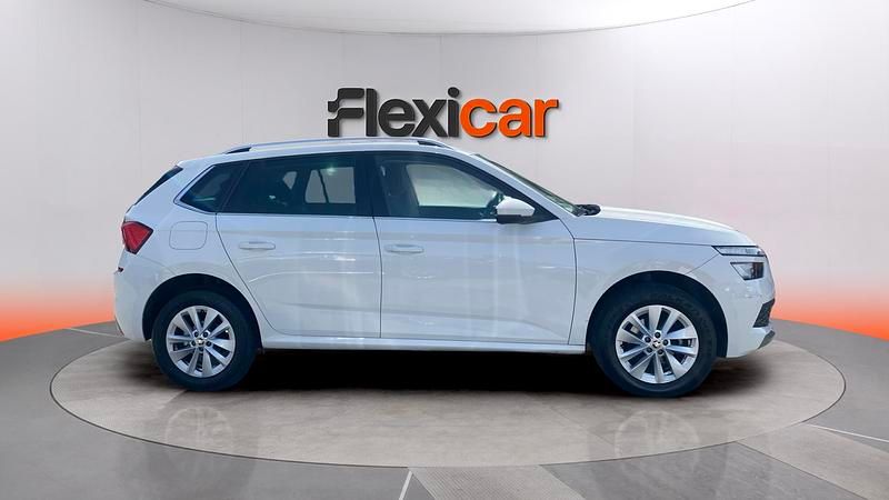 Usado Skoda Kamiq Selection 95 CV (69 kW) 2023 Blanco SUV