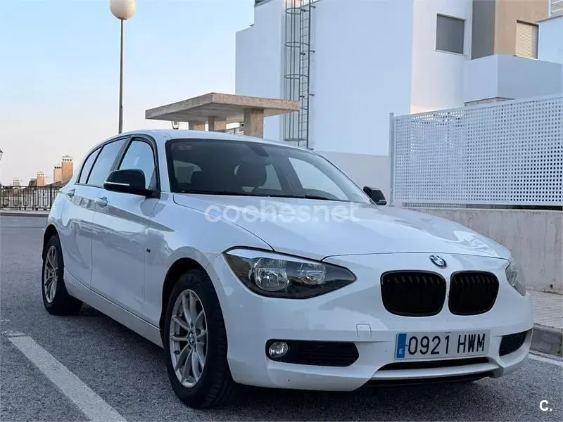Usado BMW 116 116 CV (85 kW) 2014 Blanco Utilitario