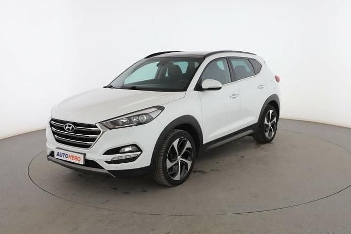 Blanco Usado 2015 Hyundai Tucson Comfort SUV | 15.299 € (Un poco caro) - Imagen 1/3