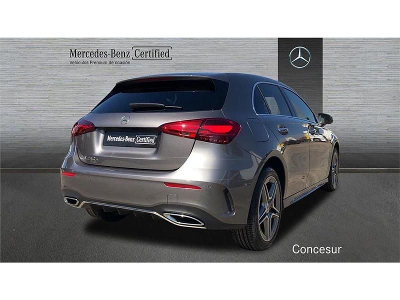 Usado Mercedes A250 217 CV (159 kW) 2024 Gris Utilitario
