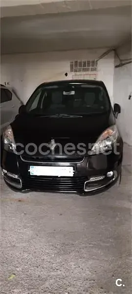 Usado Renault Scénic III Dynamique 110 CV (80 kW) 2013 Negro Monovolumen