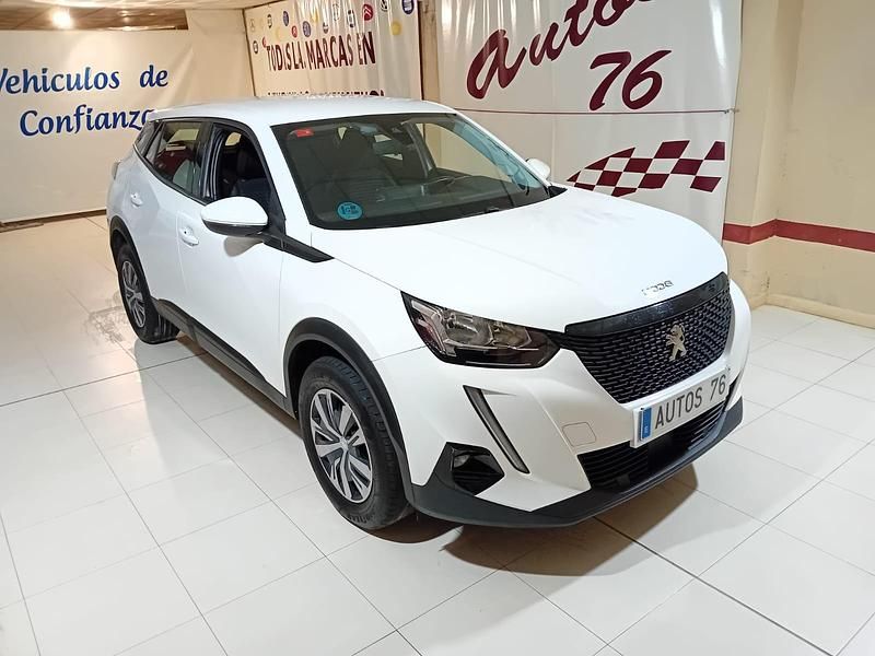 Usado Peugeot 2008 Active 110 CV (80 kW) 2021 Blanco SUV