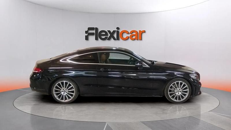 Usado Mercedes C180 156 CV (114 kW) 2021 Negro Coupe