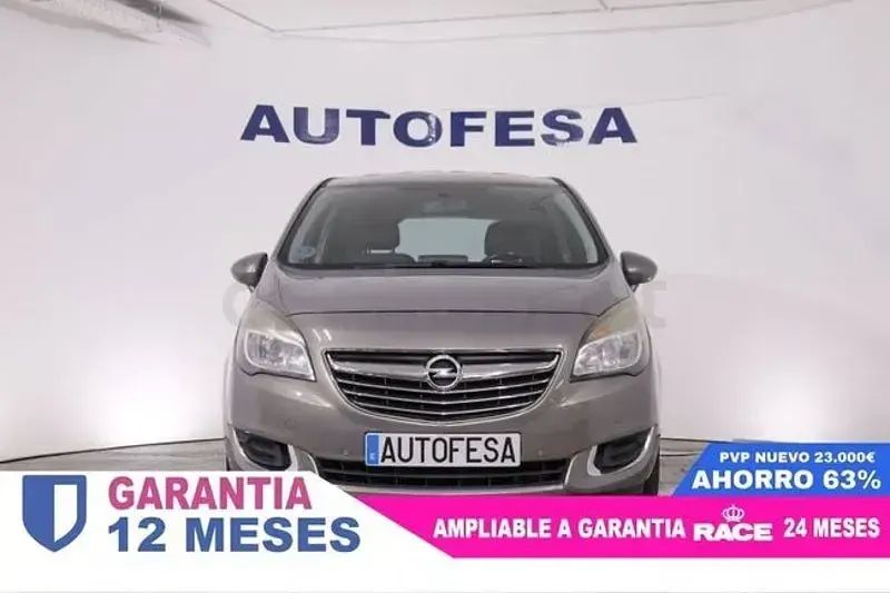 Usado Opel Meriva Excellence 140 CV (102 kW) 2016 Gris / plata Monovolumen