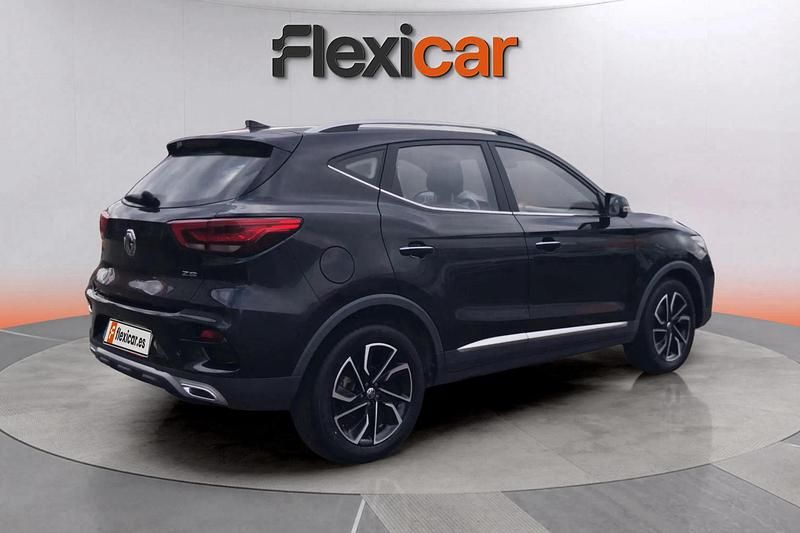 Usado MG ZS Luxury 106 CV (77 kW) 2022 Negro SUV