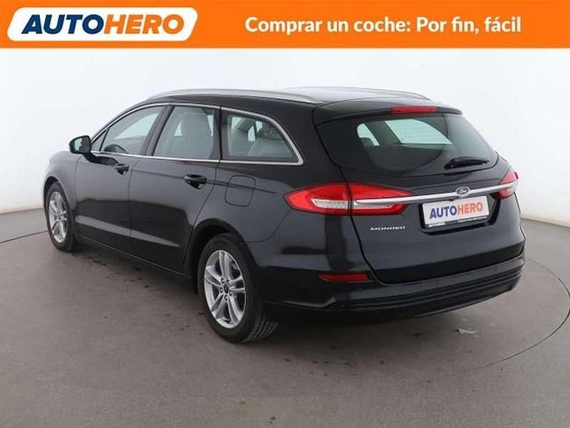 Usado Ford Mondeo Titanium 150 CV (110 kW) 2019 Negro Familiar