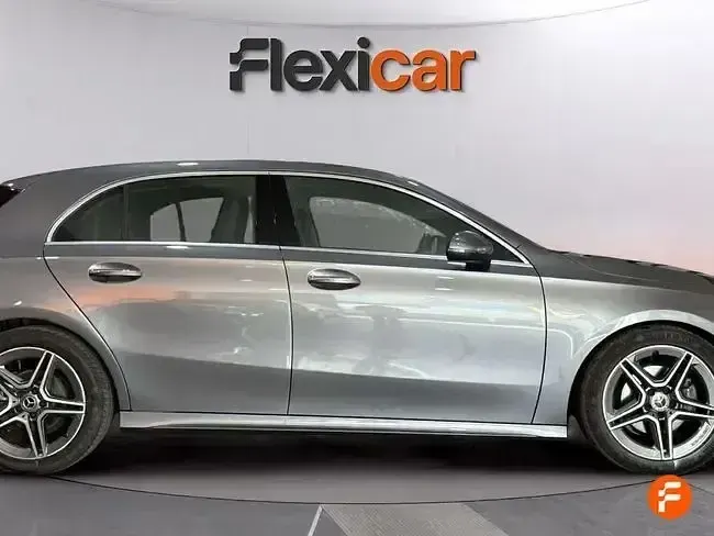 Usado Mercedes A180 116 CV (85 kW) 2019 Gris