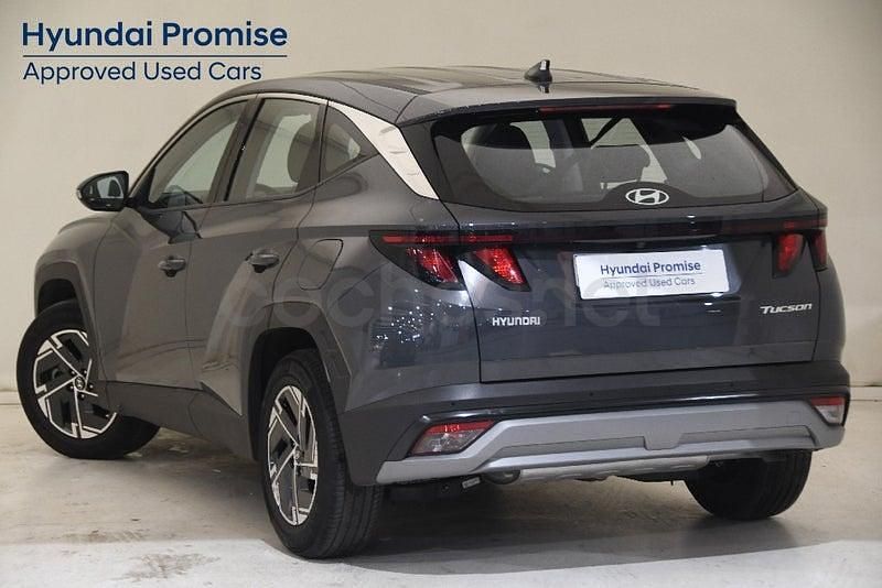 Usado Hyundai Tucson 160 CV (117 kW) 2025 Gris / plata SUV
