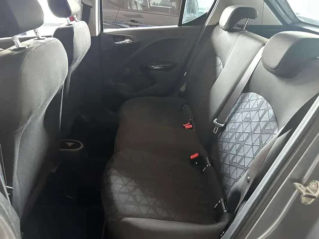 Usado Opel Corsa S 90 CV (66 kW) 2019 Gris Utilitario