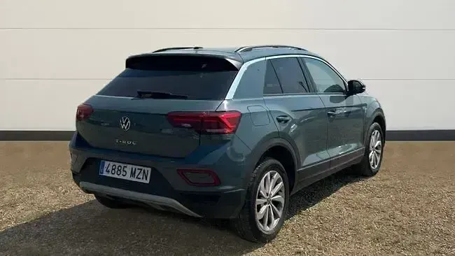 Usado VW T-Roc 150 CV (110 kW) 2025 Gris SUV