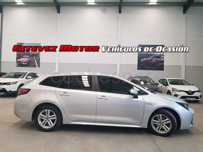 Usado Toyota Corolla Active 122 CV (89 kW) 2021 Gris / plata Familiar