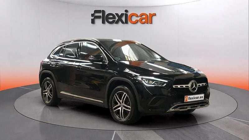 Usado Mercedes GLA200 150 CV (110 kW) 2023 Negro SUV