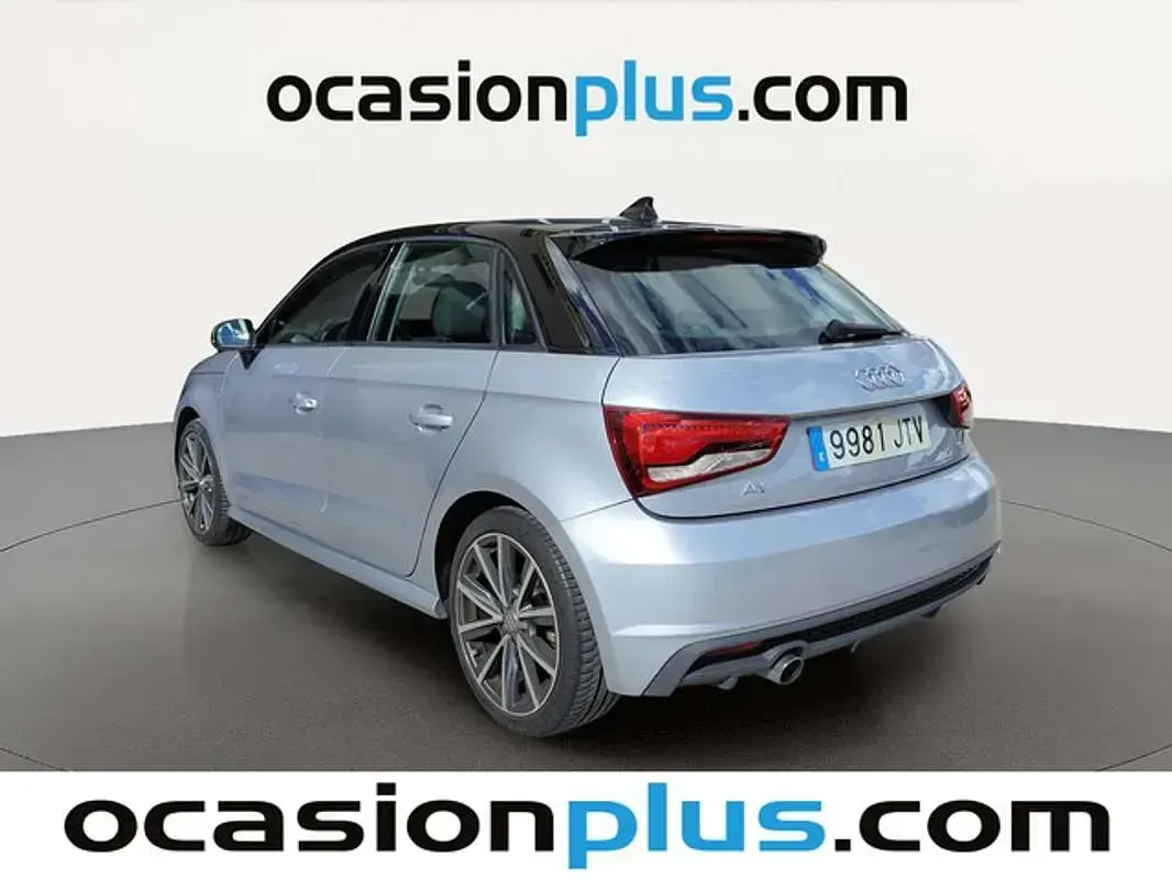Usado Audi A1 Sportback S-Line 116 CV (85 kW) 2016 Plateado Utilitario