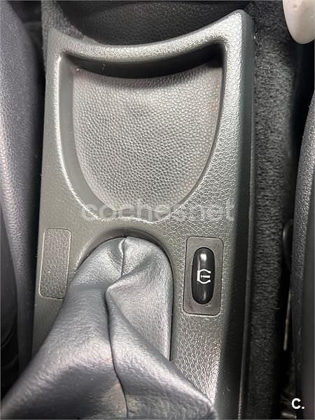 Usado Mini ONE 90 CV (66 kW) 2006 Azul Utilitario