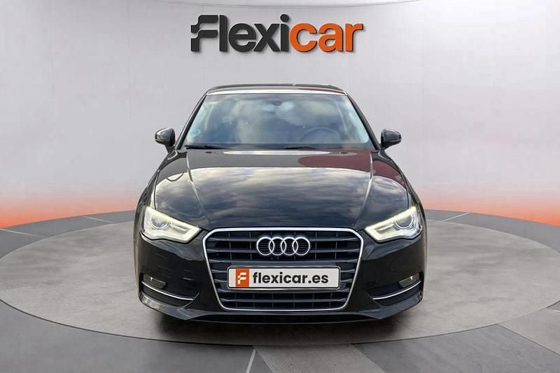 Usado Audi A3 Ambiente 110 CV (80 kW) 2014 Negro Berlina