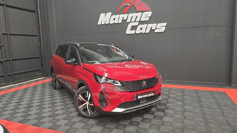 Usado Peugeot 5008 GT 130 CV (95 kW) 2021 Rojo SUV