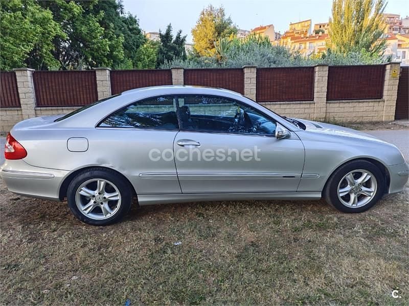 Usado Mercedes CLK240 Avantgarde 170 CV (125 kW) 2002 Gris / plata Coupe