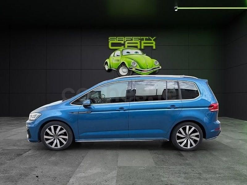 Usado VW Touran Sportline 150 CV (110 kW) 2021 Azul Monovolumen