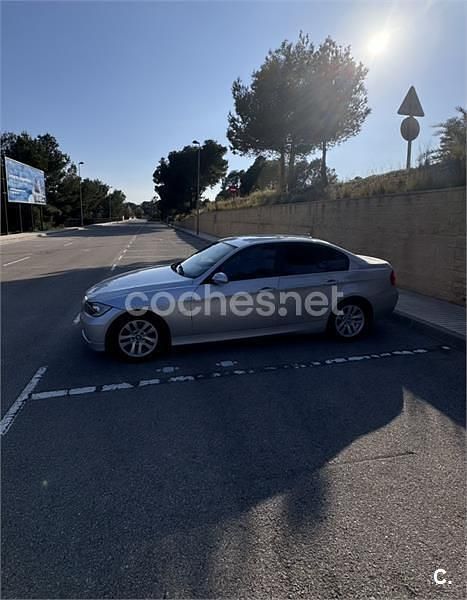 Usado BMW 320 177 CV (130 kW) 2010 Gris / plata Berlina