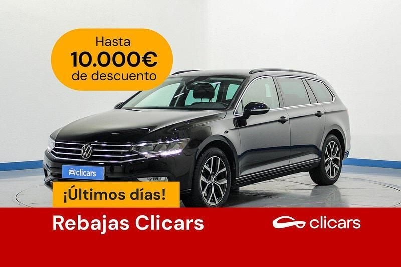 Blanco Usado 2022 VW Passat Executive Familiar | 21.290 € (Precio justo) - Imagen 1/4