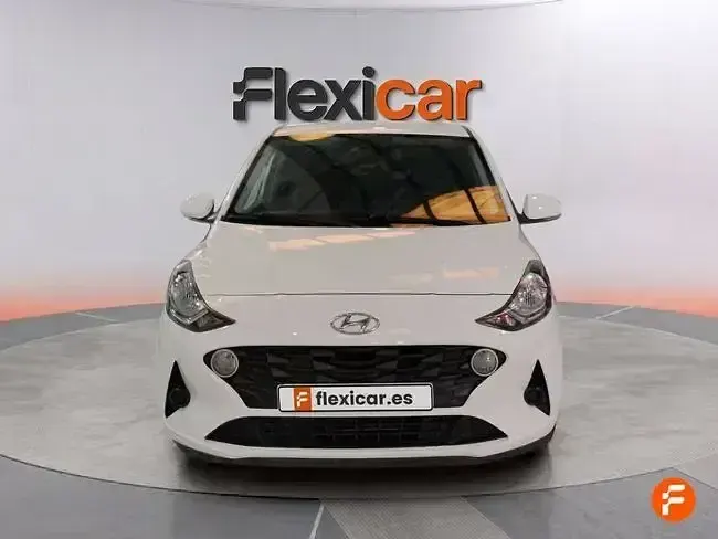 Używany Hyundai i10 67 KM (49 kW) 2022 Biały Hatchback