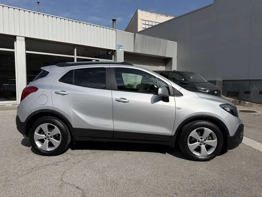 Usado Opel Mokka Excellence 140 CV (102 kW) 2016 Gris SUV