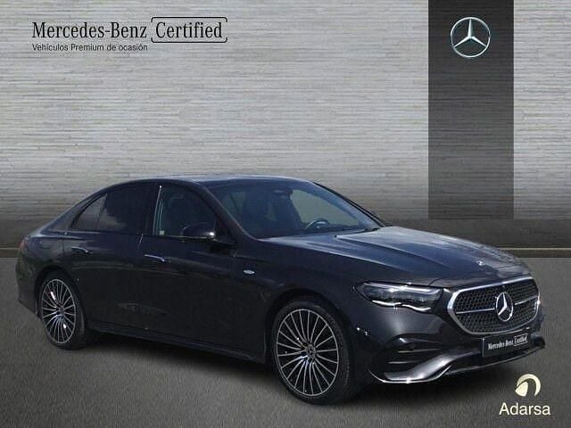 Usado Mercedes E300 313 CV (230 kW) 2025 Gris grafito Familiar