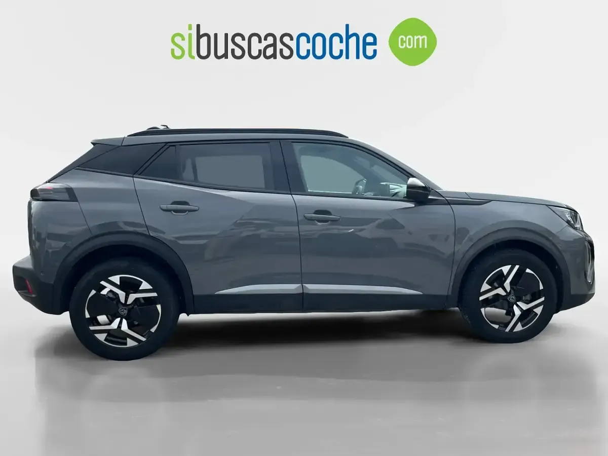 Usado Peugeot 2008 Allure 130 CV (95 kW) 2024 Gris/plata SUV
