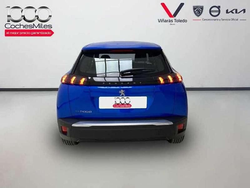 Usado Peugeot e-2008 Active 100 kW (136 CV) 2024 Azul SUV